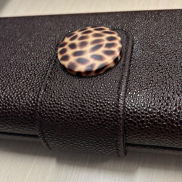 Laura Mercier Brown Pebbled Hardshell Structured Clutch Bag - Picture 8 of 8